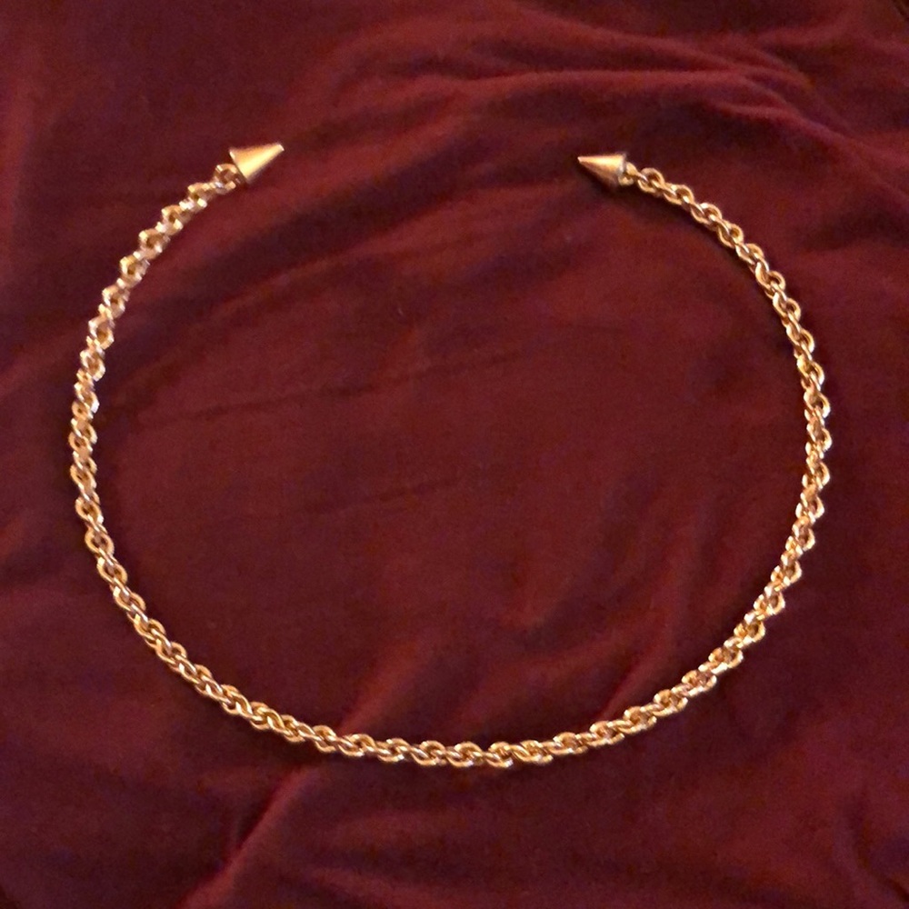 Choker necklace